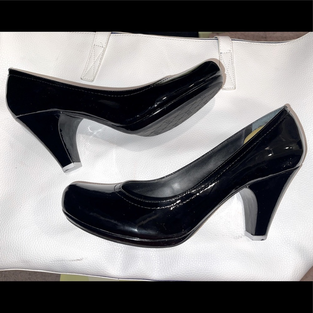 Gianni Bini Pumps